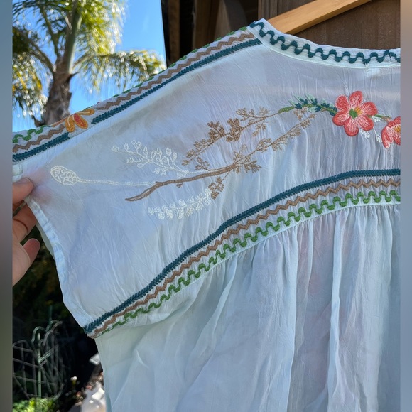 Johnny Was hummingbird bird blouse size medium - Picture 9 of 15